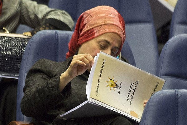 AK Parti'den 'Seçim Sonuç Analiz Kitapçığı'
