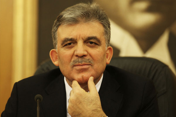 Abdullah Gül'den Erdoğan'a telefon