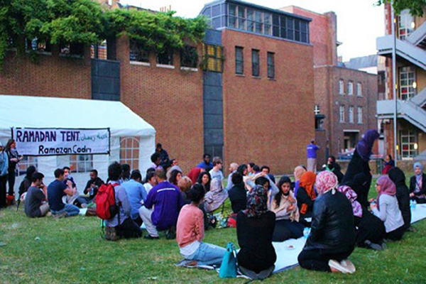 İngiltere'den Ramazan teşviği