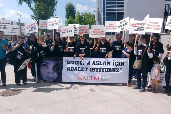 'Kadınları öldürmeyin onları döveceğiz'