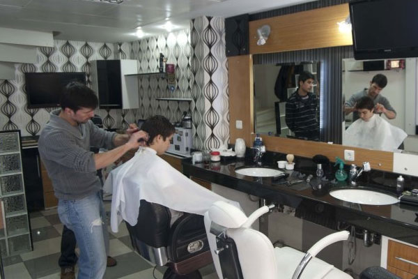 Takdir belgesini getirene ücretsiz tıraş