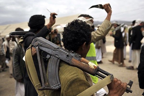 Suudi komutan ve 30 askeri esir alındı