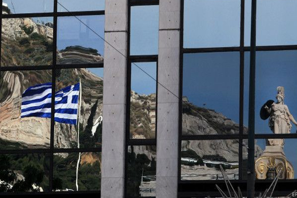 'Avrupa kendini kurtarmak için Yunanistan'ı kurtarmalı'