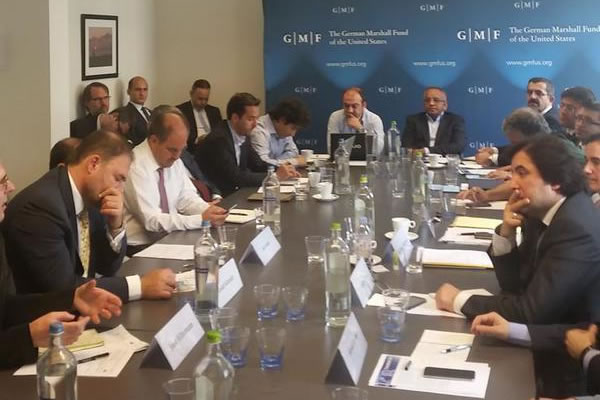 Brüksel'de 'Yeni Türkiye ve Ortadoğu' toplantısı