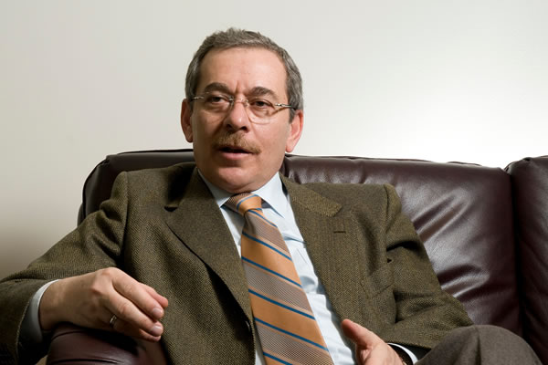 Abdullatif Şener: AK Parti ile koalisyon kuran yanar