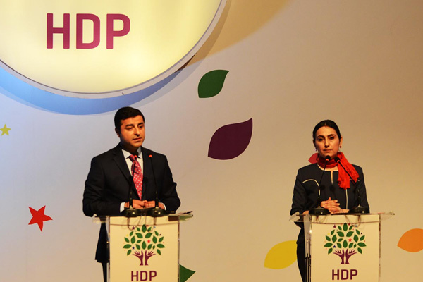 HDP bölünüyor mu?
