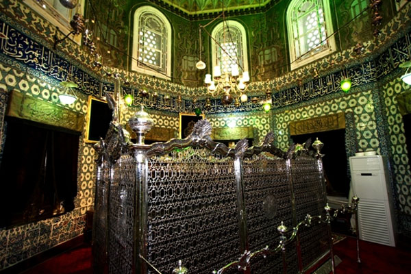 Eyüp Sultan Türbesi açılıyor