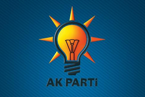AK Parti'de sürpriz istifa