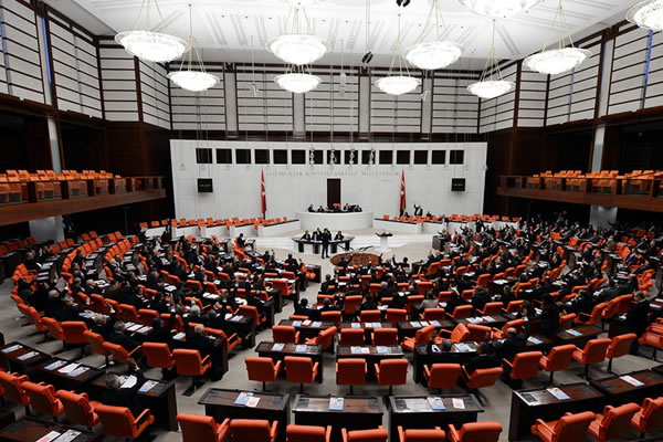 Ankara kulislerinde '3 dönem' karmaşası