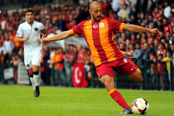 Galatasaray'da Amrabat sürprizi