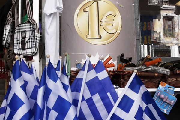 Yunanistan adım adım iflasa sürükleniyor