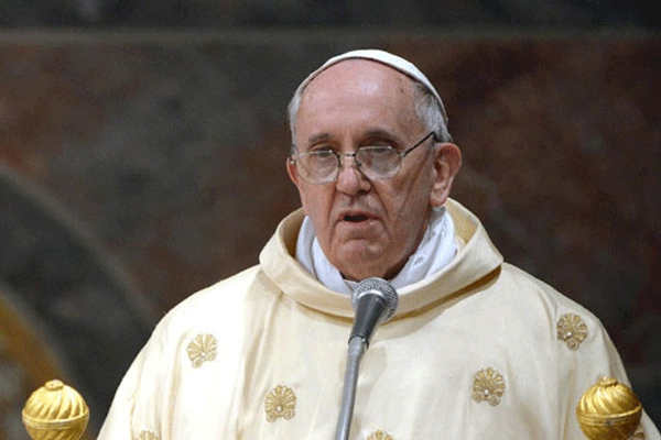 Papa'nın yeğenine silahlı saldırı