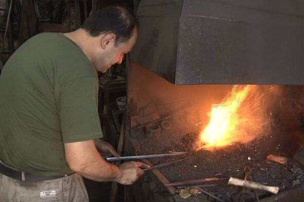 100 derece sıcaklıkta oruç tutuyorlar