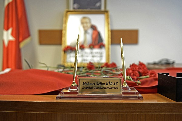 Savcı Kiraz'ın fotoğrafları 'terör propagandası' sayıldı