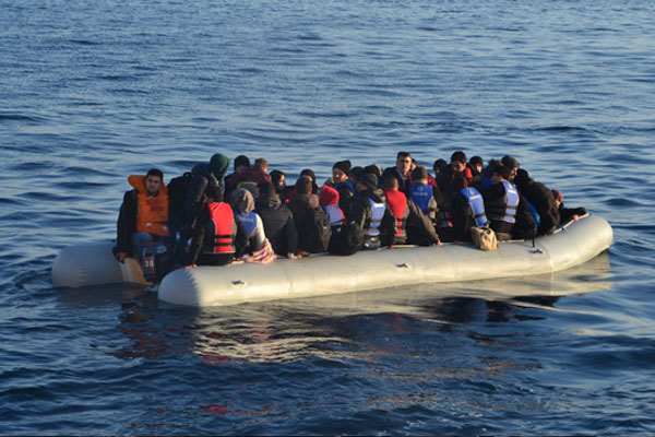 Ege açıklarında 83 sığınmacı kurtarıldı