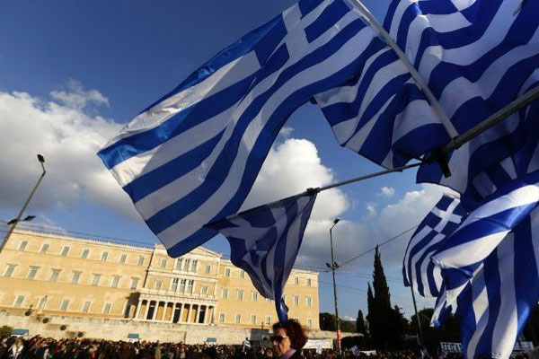 Avrupa Yunanistan için 'acil' toplanıyor