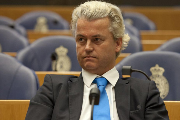 İslam karşıtı karikatürleri yayınladı