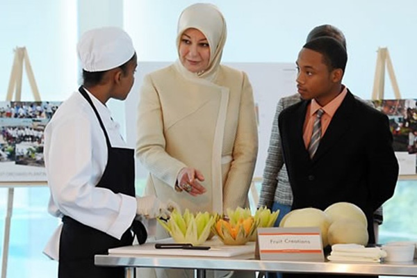 Bu da Hayrünnisa Gül'ün kitabı