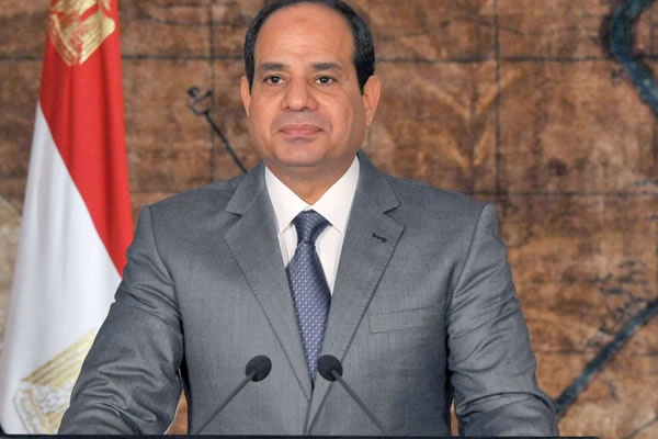 Sisi: Dünya Filistin için çaba göstermeli