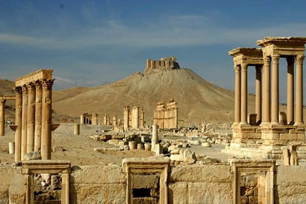 'IŞİD Palmira antik kentine mayın döşedi' iddiası