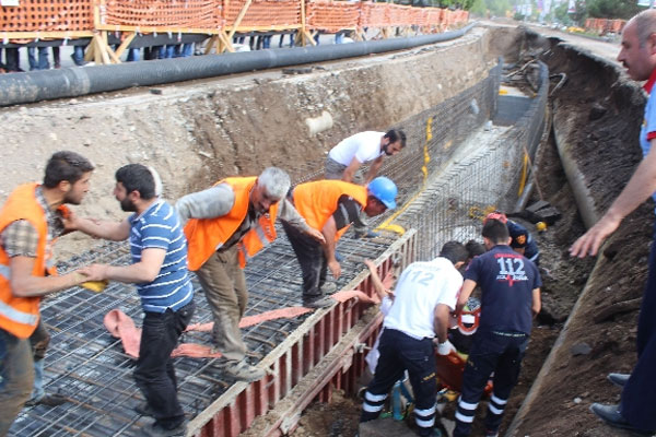 Erzurum’da 1 işçi göçük altında