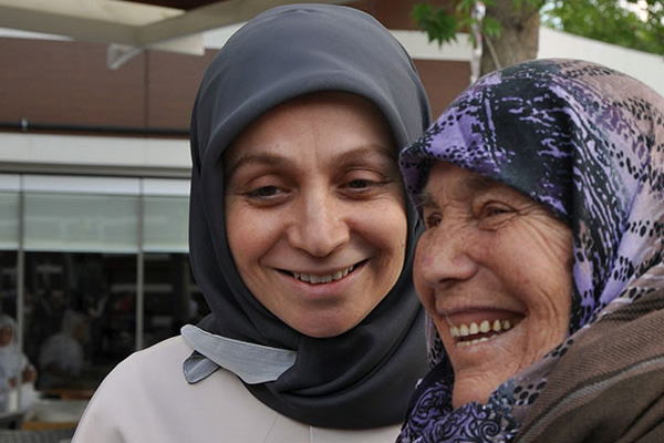 Yeni Meclis'te 21 başörtülü vekil var