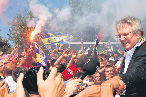 Aziz Yıldırım beraat etti