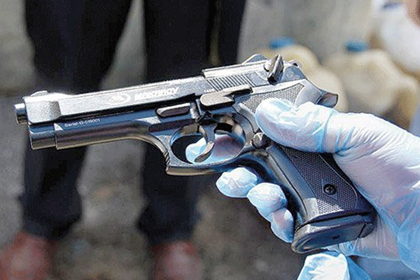 Evinin damında uyurken öldürüldü