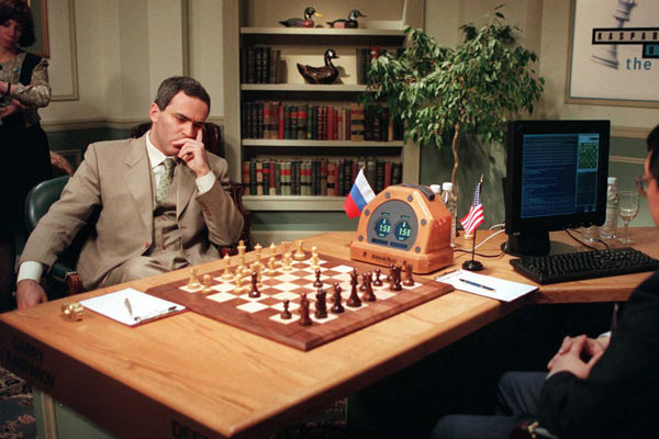 Kasparov'dan Putin'e eleştiri