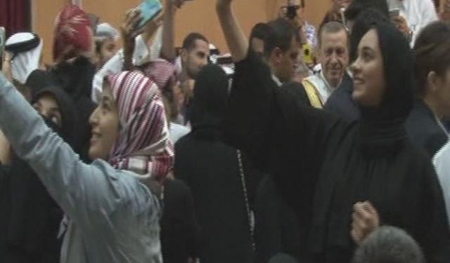Katar'da Erdoğan izdihamı
