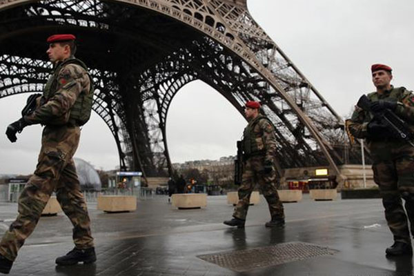 Fransa anayasa değişikliğine gidiyor