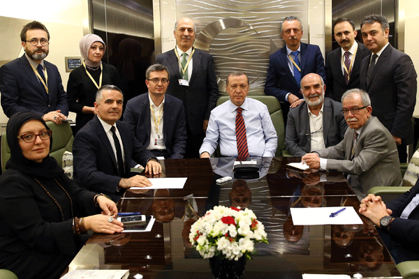 'Partili cumhurbaşkanı' sistemi