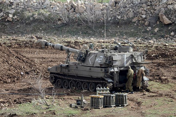 İsrail'den Gazze'ye saldırı: 2 yaralı