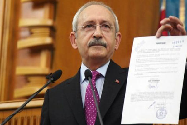 Kılıçdaroğlu 'Dürüstlük Taahhütnamesi' imzaladı