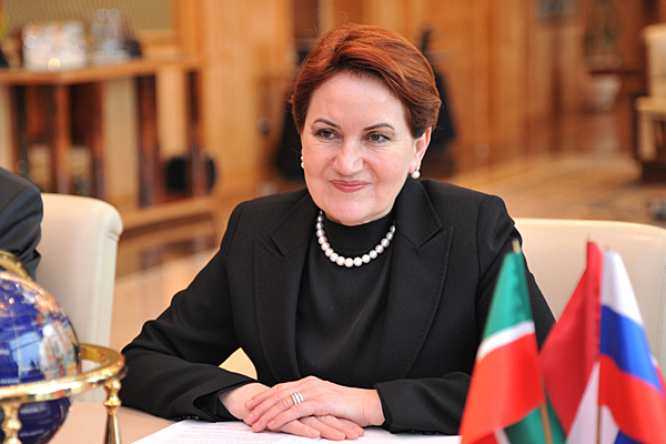 Akşener'den eleştirilere telefonlu cevap