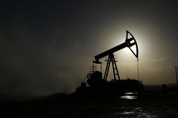 Suriye dışında IŞİD'den petrol alan yok