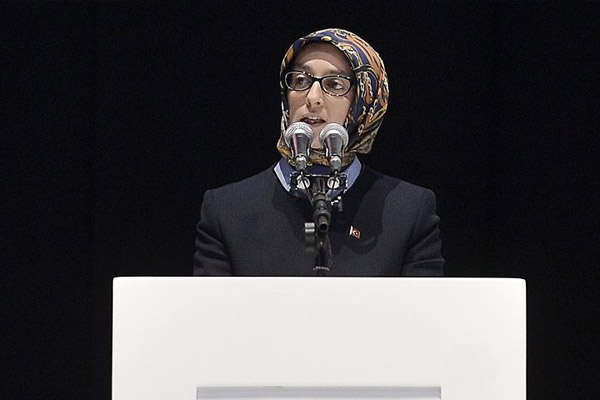 AK Parti Kadın Kolları Başkanı seçildi