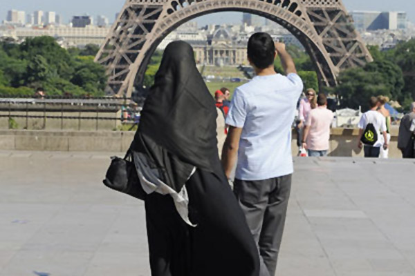 Velilere 'dini sembol' fişlemesi