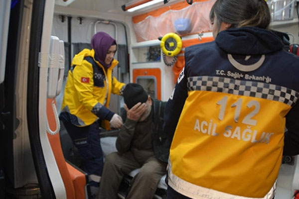 Rehineleri bırakıp teslim oldular