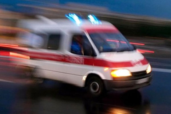 Otomobil tıra çarptı: 4 ölü, 2 yaralı