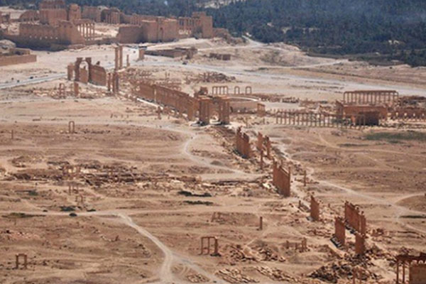 Fransa toprağını satışa çıkardı