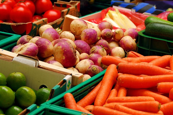 Rusya'da sebze ve meyve fiyatları arttı