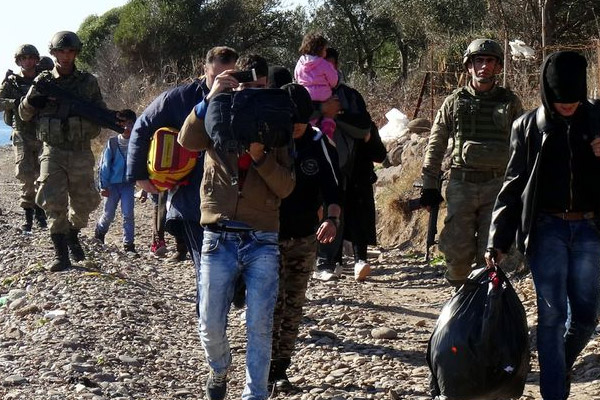 Çanakkale'de 74 kaçak yakalandı