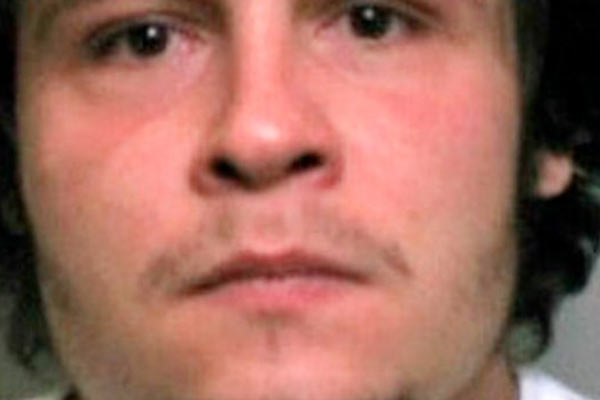 Arkadaşının kanını içti