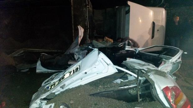 Otomobil ile TIR çarpıştı: 4 ölü, 2 yaralı