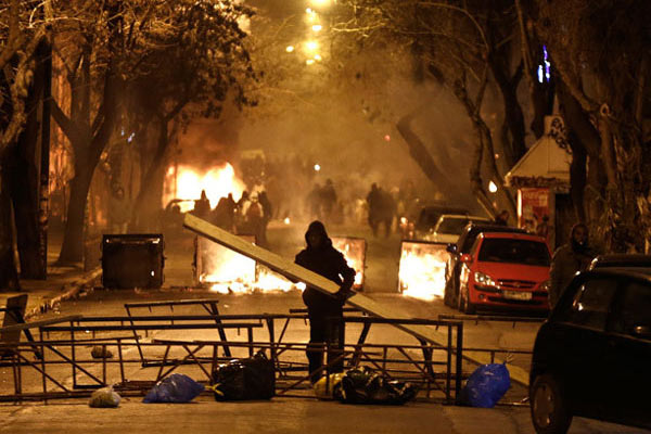 Atina'da büyük eylem