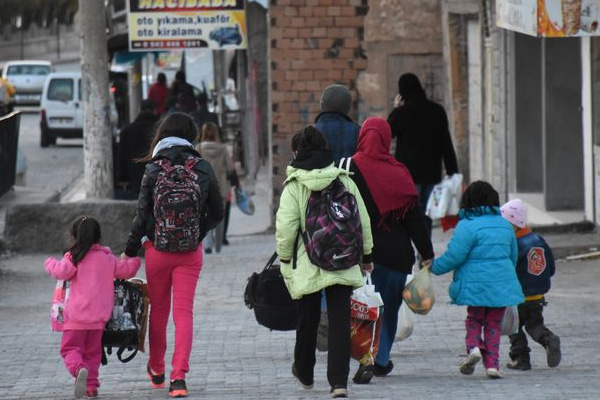 50 bin kişi Mardin'i terk etti