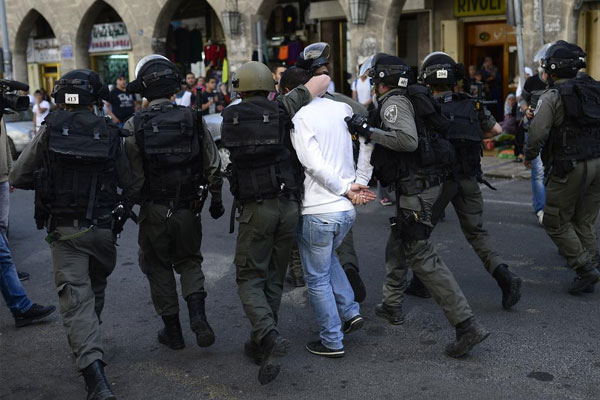 İsrail 20 Filistinliyi daha gözaltına aldı