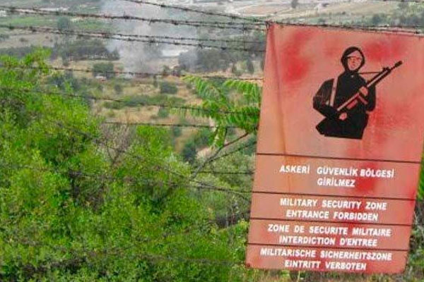 Sınırda fotoğraf çeken 4 Rus yakalandı