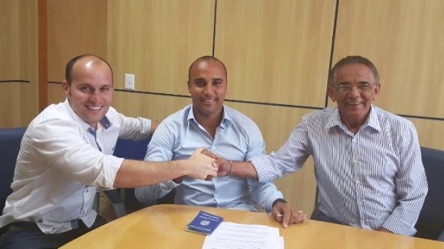 Deıvıd de Souza hoca oldu